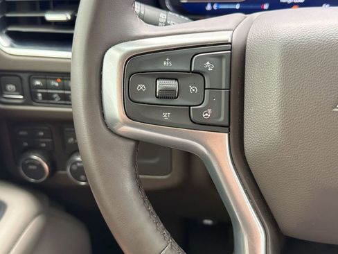 Used 2024 Chevrolet Tahoe Z71 w/ Luxury Package AWD/4WD image 16