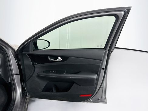 Used 2024 Kia Forte GT-Line FWD image 31