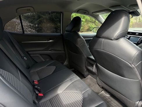 Used 2019 Toyota Camry SE image 27