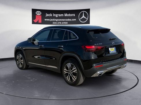 Certified 2025 Mercedes-Benz GLA 250 GLA 250 image 3