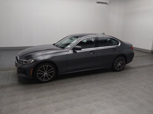 Used 2019 BMW 330i xDrive Sedan w/ Convenience Package AWD/4WD image 2