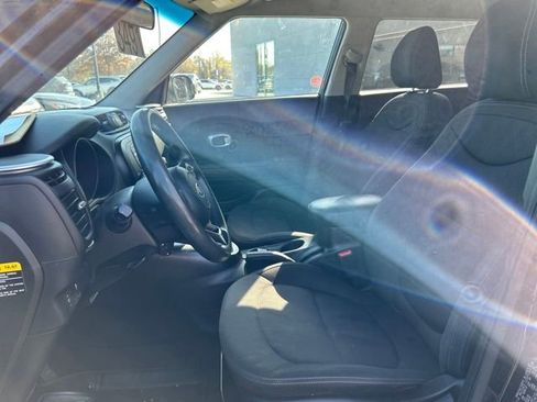 Used 2016 Kia Soul image 12
