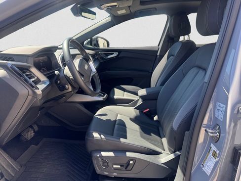 Used 2024 Audi Q4 e-tron Premium Plus w/ Premium Plus RWD image 9
