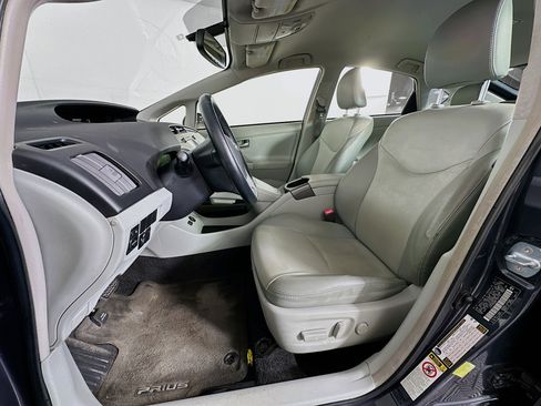 Used 2012 Toyota Prius Four FWD image 13