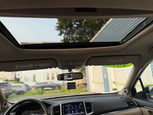 Used 2016 Honda Pilot EX-L image 12
