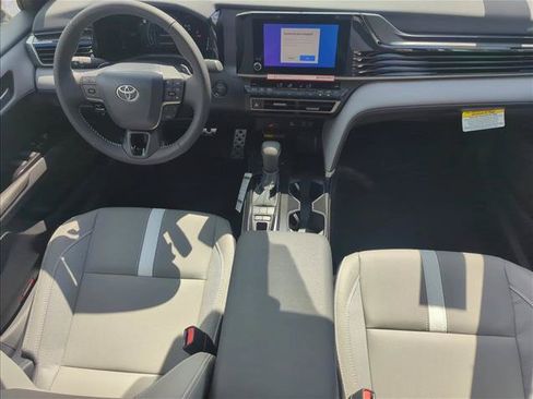 Used 2026 Toyota Camry SE FWD image 8