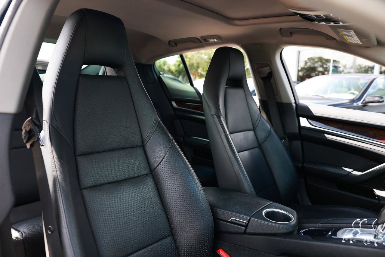 Used 2013 Porsche Panamera image 16