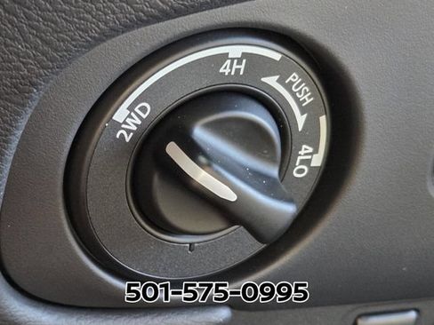 Used 2024 Nissan Frontier PRO-4X w/ Off-Road Protection Package AWD/4WD image 26