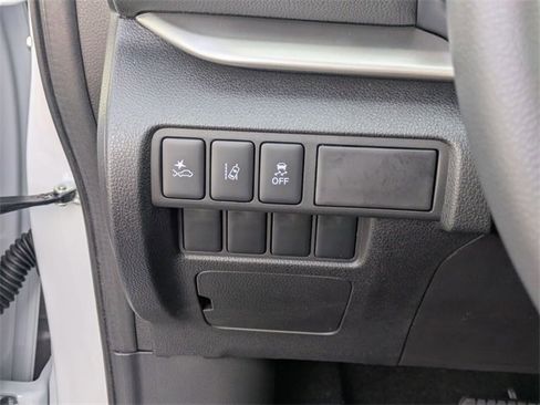 New 2025 Mitsubishi Eclipse Cross LE image 15