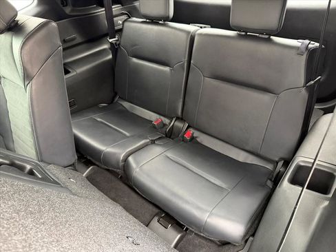 Used 2022 Mitsubishi Outlander SE image 26