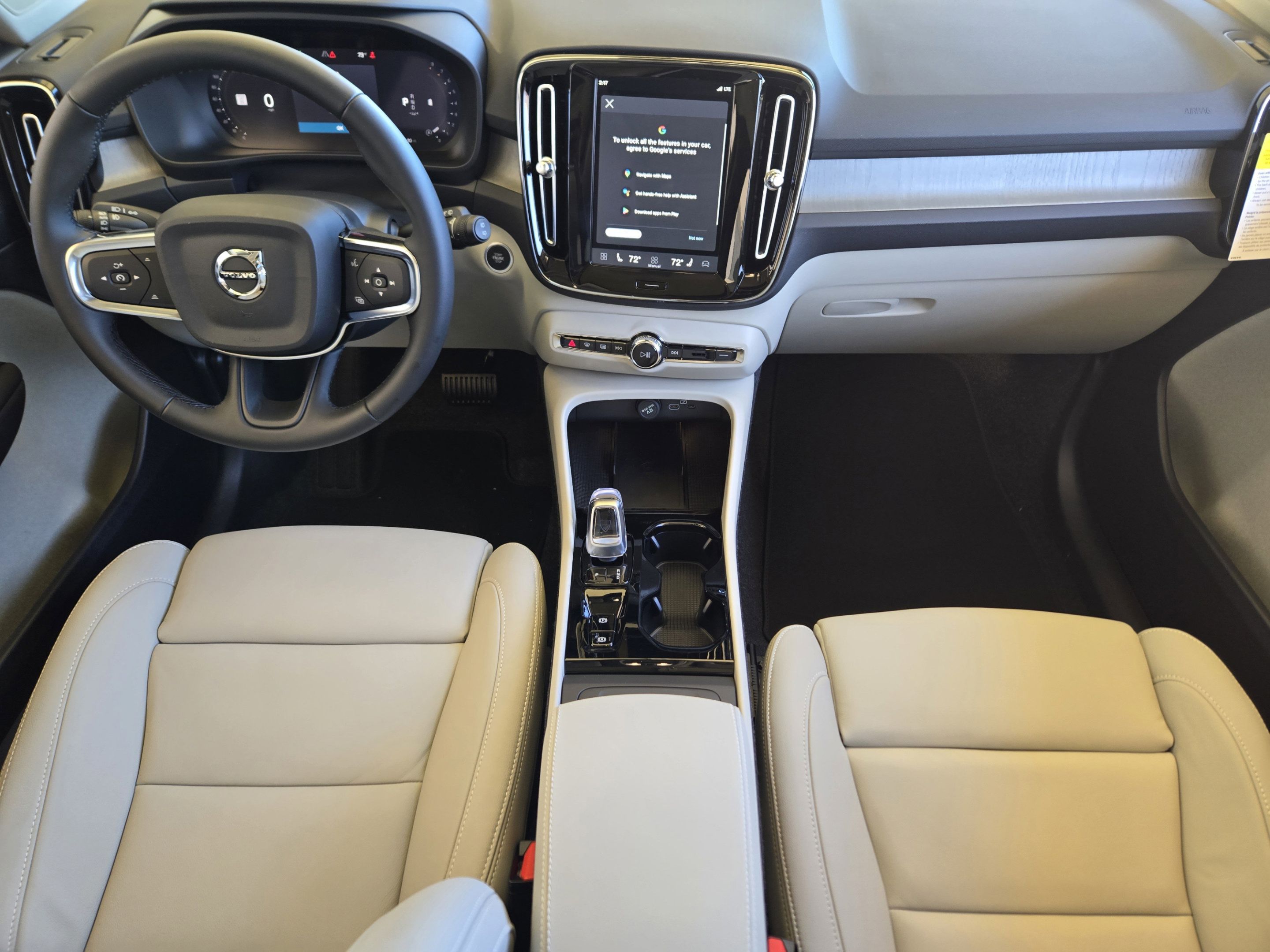 Used 2026 Volvo XC40 B5 Plus w/ Protection Package Premier AWD/4WD image 21