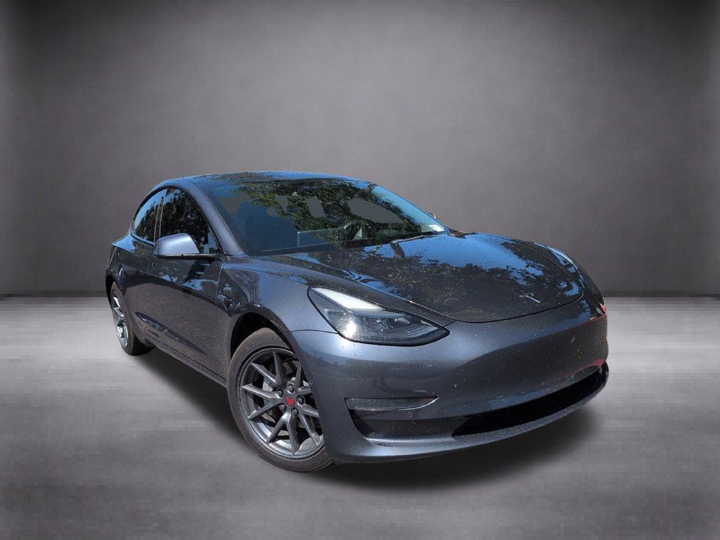 Used 2022 Tesla Model 3 Long Range AWD/4WD image 3