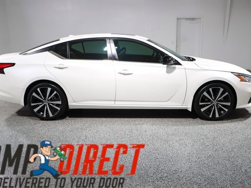 Used 2021 Nissan Altima 2.5 SR w/ SR Premium Package FWD image 6