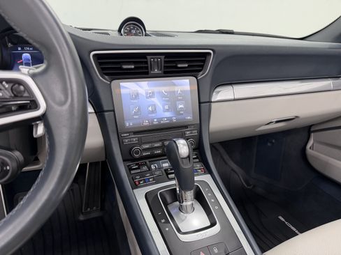 Certified 2017 Porsche 911 Carrera 4S AWD/4WD image 35