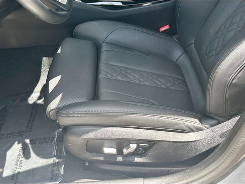 Used 2023 BMW 540i w/ Convenience Package image 19