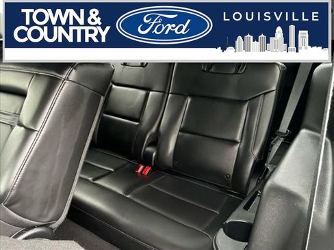 Used 2024 Ford Explorer XLT w/ Equipment Group 202A RWD image 24