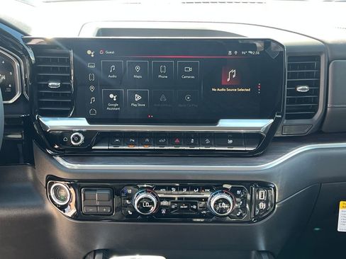 New 2026 GMC Sierra 1500 SLT image 19