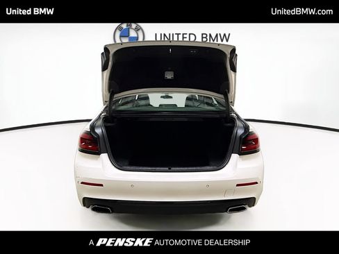 Used 2021 BMW 530i RWD image 14