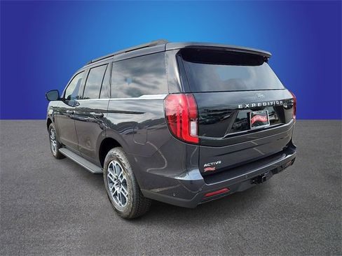 New 2025 Ford Expedition Active image 4