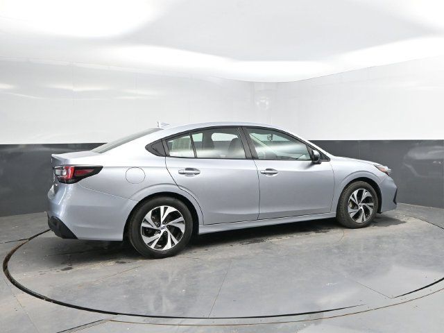 Used 2025 Subaru Legacy Premium AWD/4WD image 2