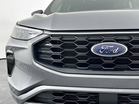 Used 2024 Ford Escape ST-Line w/ Cold Weather Package image 4