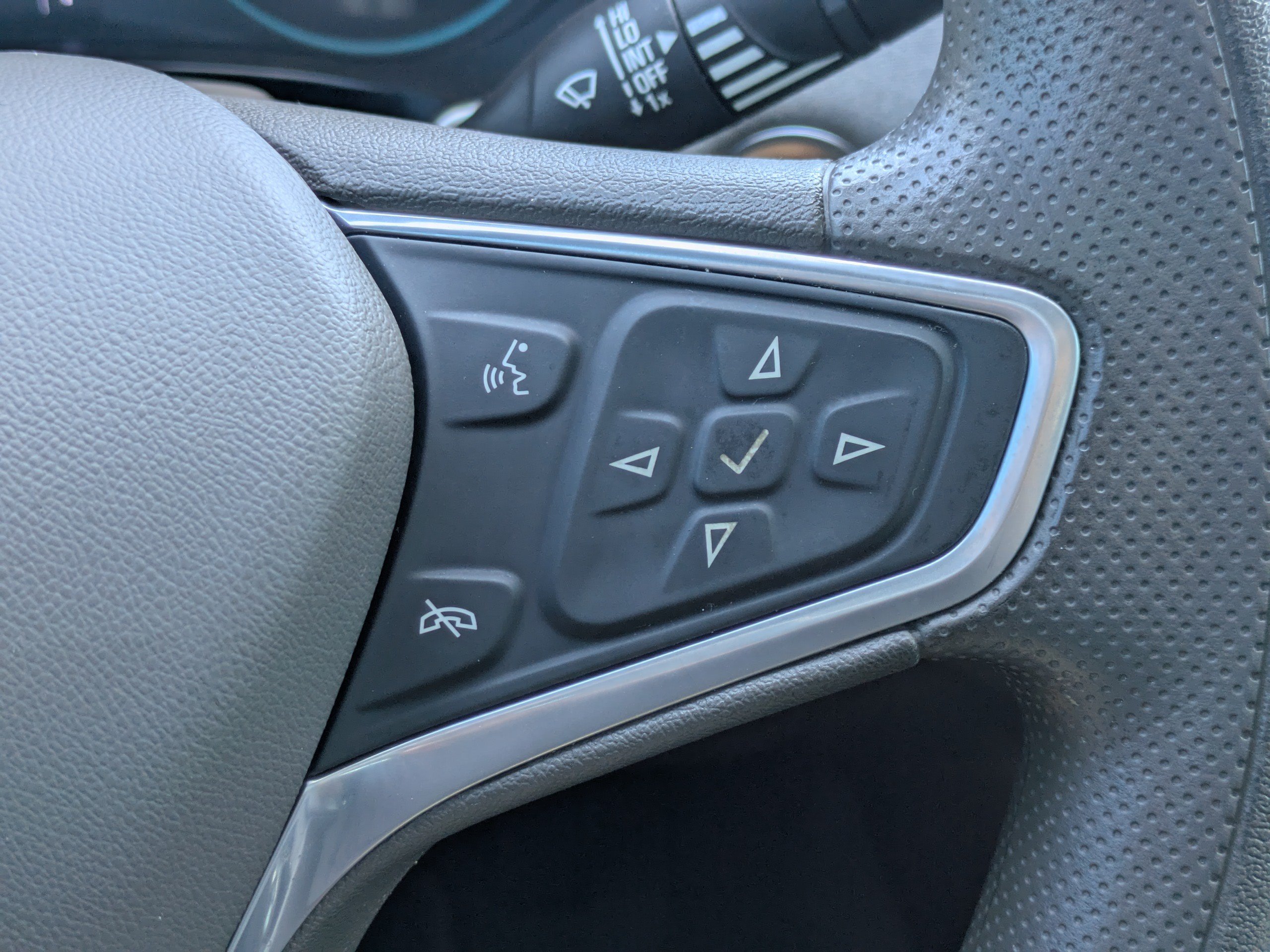 Used 2022 Chevrolet Malibu LT FWD image 23