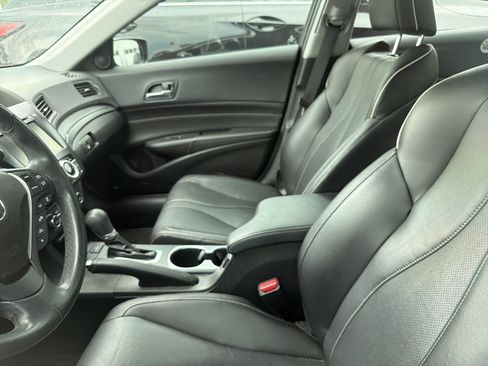 Used 2019 Acura ILX FWD image 13