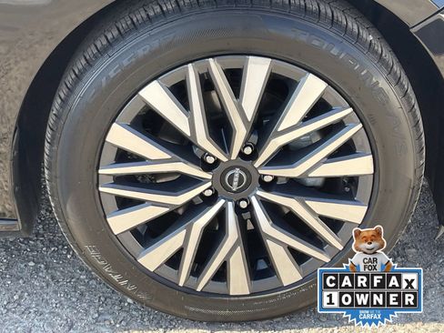 Certified 2025 Nissan Altima 2.5 SV FWD image 10