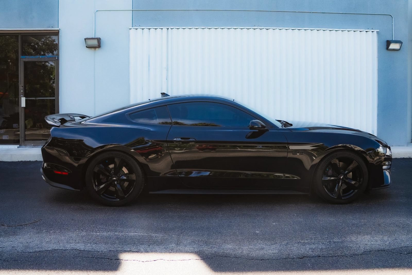 Used 2021 Ford Mustang GT Premium w/ Black Accent Package RWD image 6