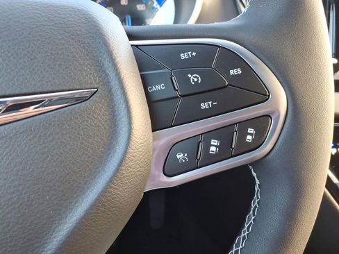 New 2026 Chrysler Voyager LX image 18