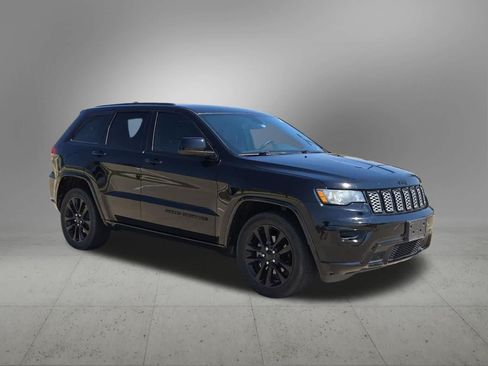 Used 2019 Jeep Grand Cherokee Altitude RWD image 8