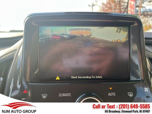 Used 2014 Chevrolet Volt w/ Enhanced Safety Package 2 FWD image 27