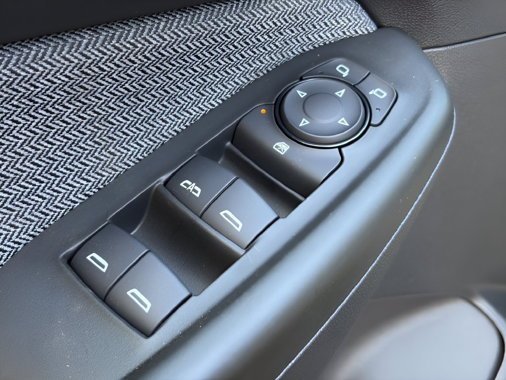 New 2026 Chevrolet TrailBlazer LT w/ LT Cold Weather Package FWD image 13