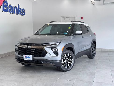 Certified 2025 Chevrolet TrailBlazer ACTIV w/ Convenience Package AWD/4WD image 2