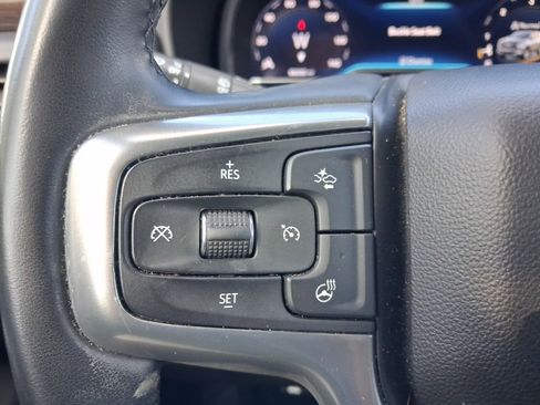 Used 2023 Chevrolet Suburban Z71 w/ Luxury Package image 34