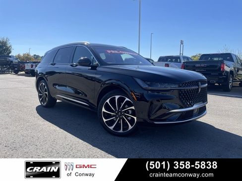 Used 2024 Lincoln Nautilus Black Label image 1