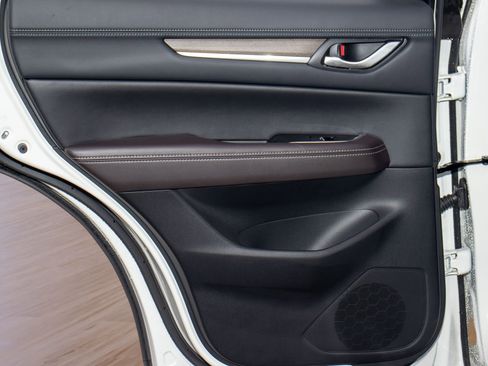 Used 2025 MAZDA CX-5 Signature image 16