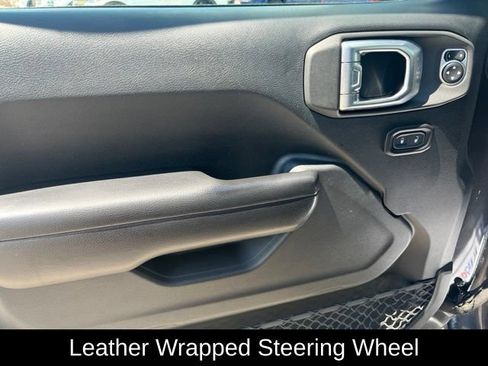 Used 2018 Jeep Wrangler Unlimited Sport S AWD/4WD image 14