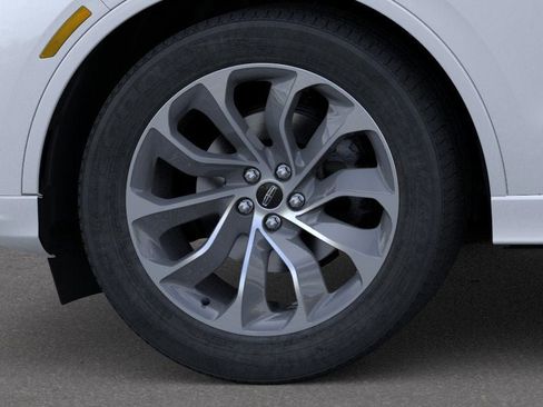 New 2025 Lincoln Aviator AWD w/ Jet Appearance Package image 19