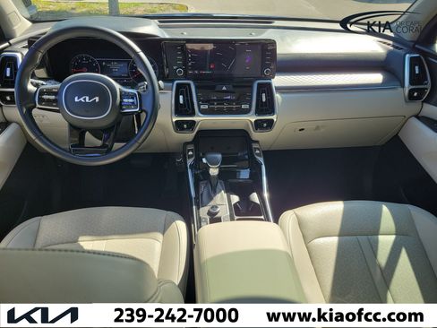 Certified 2022 Kia Sorento SX AWD/4WD image 21