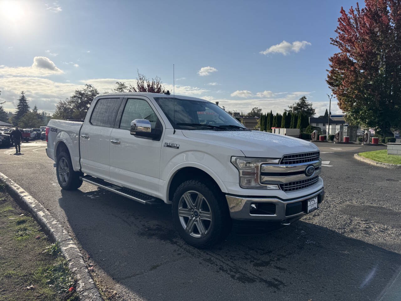 Used 2019 Ford F150 Lariat w/ Equipment Group 502A Luxury AWD/4WD image 6