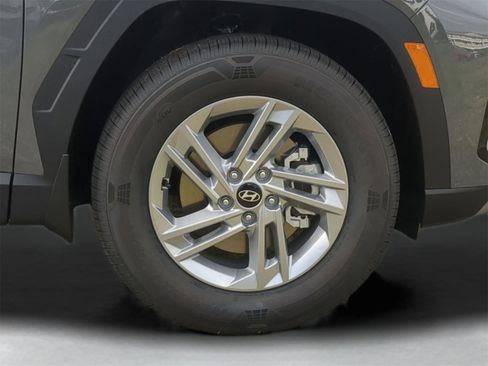 Used 2026 Hyundai Tucson SE image 18