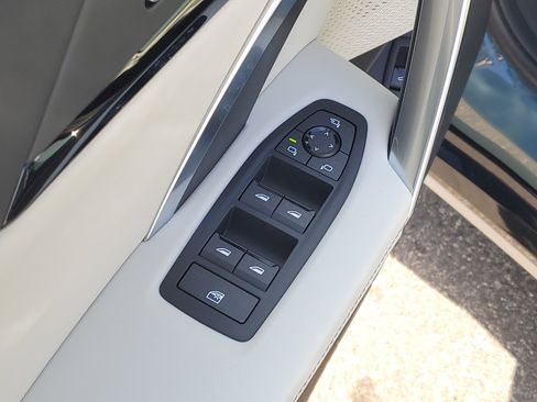 New 2026 BMW X1 xDrive28i w/ Technology Package image 6