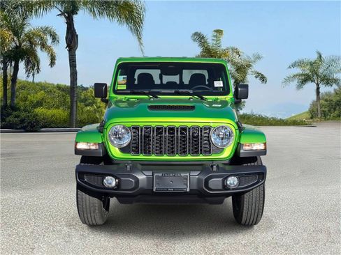New 2026 Jeep Gladiator Sport image 3