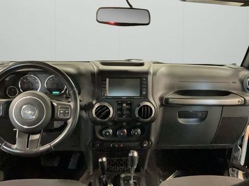 Used 2017 Jeep Wrangler Unlimited Sport w/ Quick Order Package 24S AWD/4WD image 39