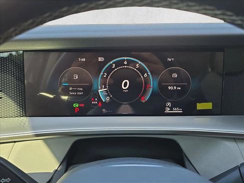 New 2026 Volkswagen Tiguan SE FWD image 14