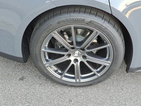 Used 2025 Porsche Panamera 4 image 12