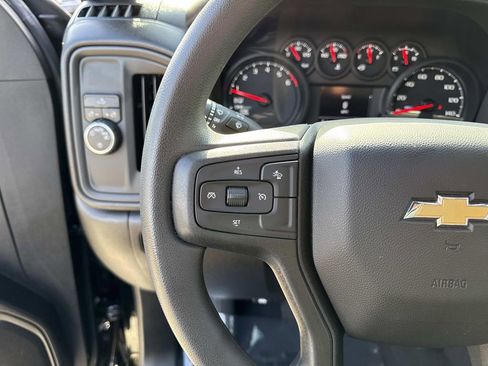 Used 2025 Chevrolet Silverado 1500 Custom image 30