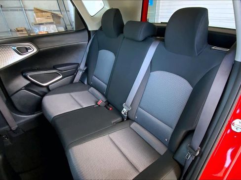 Used 2024 Kia Soul LX w/ Option Group 015 image 21