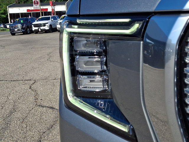 Certified 2023 GMC Yukon Denali AWD/4WD image 9